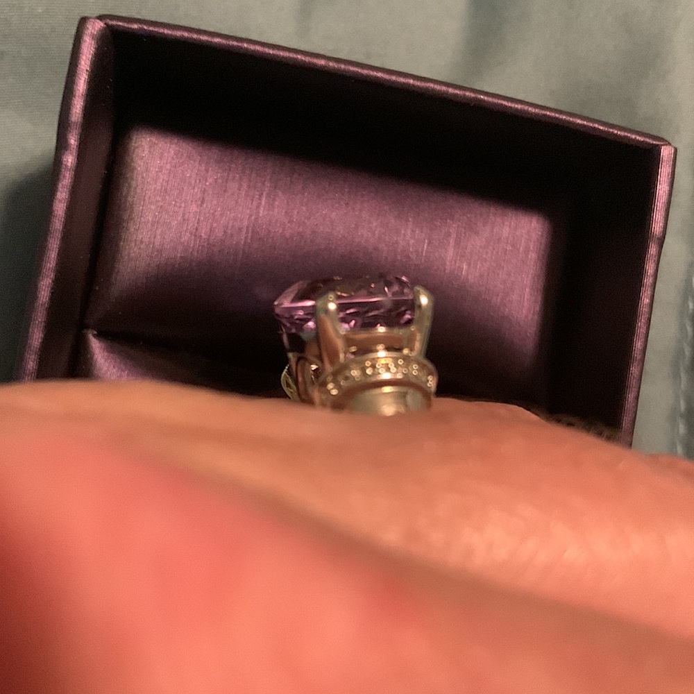 Rose Amethyst Ring - Picture 4 of 4
